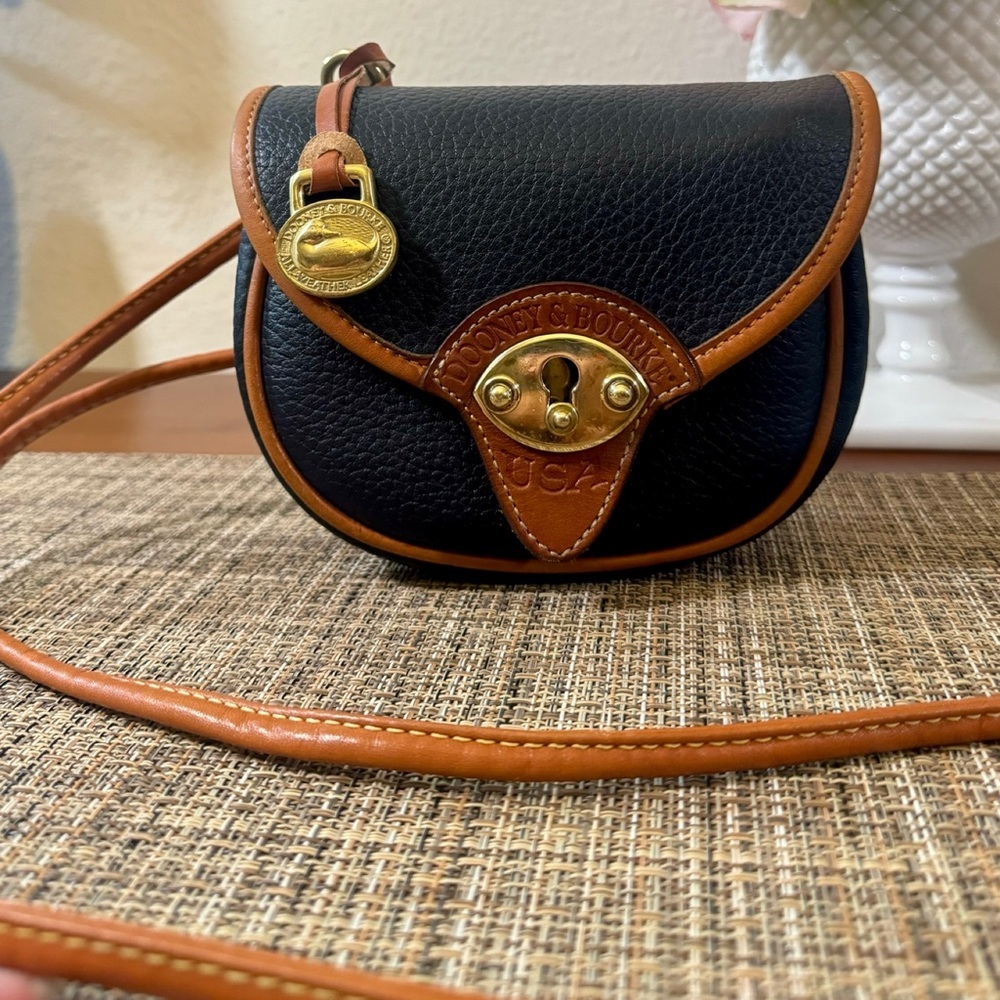 Vintage Dooney & Bourke Navy Blue Cavalry Body Bag